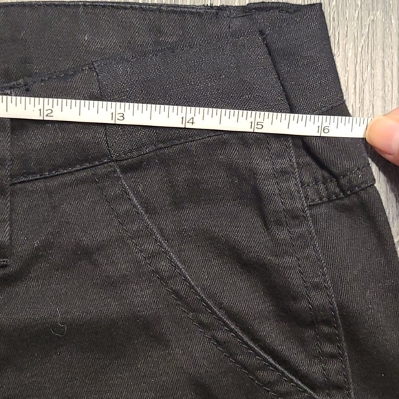 ROOTS OUTDOORS Cotton Cargo Pants in Black 6 - Picture 4 of 7